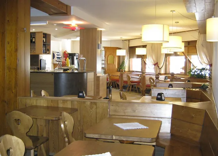 安特莱奥旅馆 3*